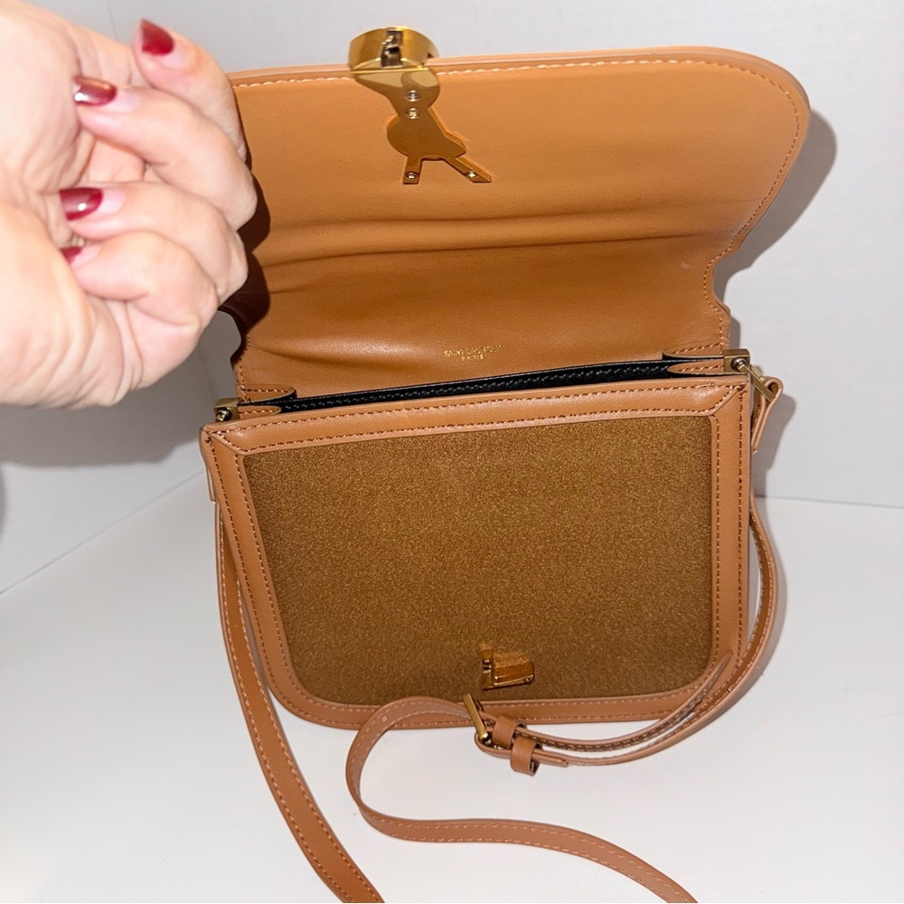 YSL tan leather designer luxury crossbody bag with golf hardware & letter lock - Picture 5 of 9